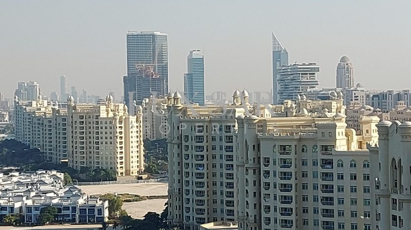 Apartment in Palm Jumeirah, Dubai, UAE 2 bedrooms, 159m2