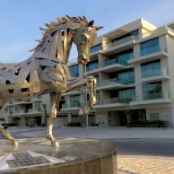 Building in Dubai, 55004 sq. ft. | Foto 1