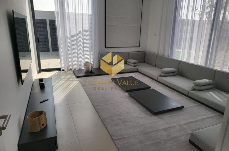 Villa in Al Tai, Sharjah, UAE 4 bedrooms, 295.8m2