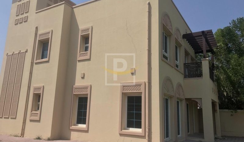Вилла в Jumeirah Village Triangle, Дубай,    2 спальни, 655.1м2