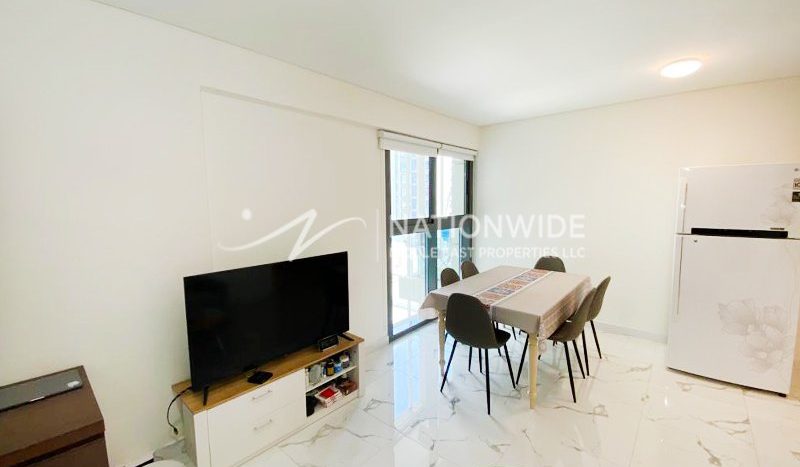 Квартира в Al Raha Beach, Абу-Даби,    2 спальни, 109м2 / в год | фото 1