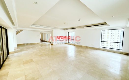 Apartment in Jumeirah Beach Residence, Dubai, UAE 4 bedrooms, 585.2m2