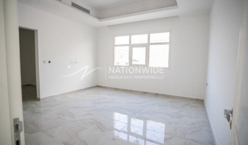 Villa in Al Shamkha, Abu Dhabi, UAE 7 bedrooms, 767.1m2