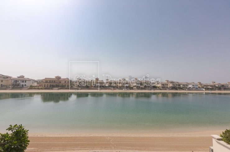 Вилла в Пальма Джумейра, Дубай,    4 спальни, 621.5м2