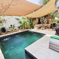 Вилла в Абу-Даби,    4 спальни, 180.2м2   | фото 1