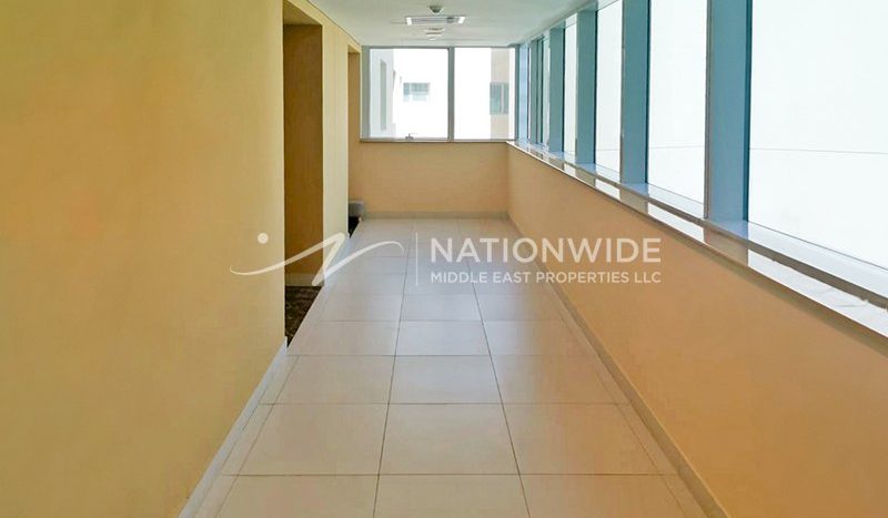 Apartment in Al Raha Beach, Abu Dhabi, UAE 3 bedrooms, 164.6m2