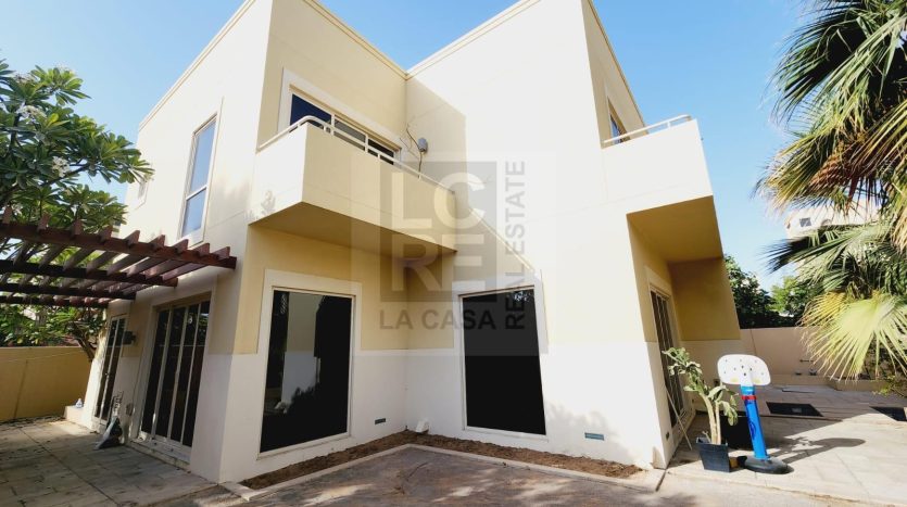 Вилла в Al Raha Gardens, Абу-Даби,    5 спален, 370.1м2