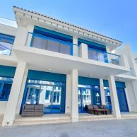 Buy Villa in Palm Jumeirah, Dubai, UAE 6 rooms, 3584 sq. ft. | Foto 1