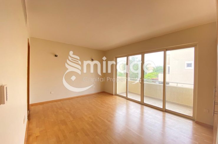 Villa in Al Raha Gardens, Abu Dhabi, UAE 4 bedrooms, 408m2