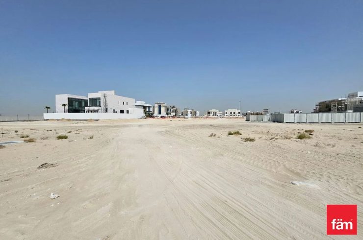 Land plot in Dubai, UAE 464.9m2