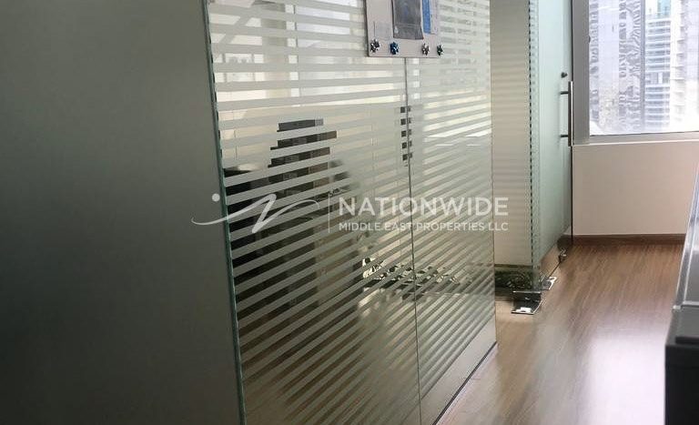 Office in Jumeirah Heights, Dubai, UAE 117.7m2
