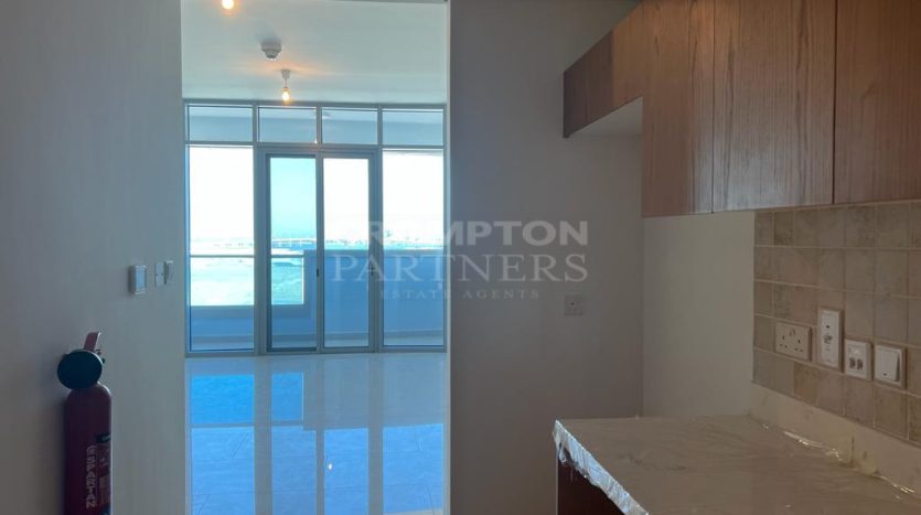 Apartment in JULPHAR RESIDENCE in Al Reem, Abu Dhabi, UAE 1 room, 40.4m2