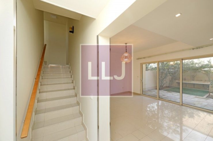Таунхаус в Al Raha Gardens, Абу-Даби,    3 спальни, 255м2