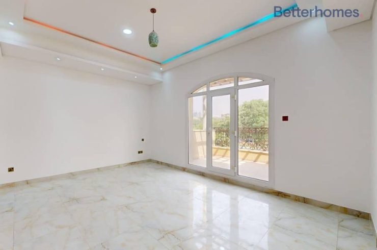 Villa in The Villa, Dubai, UAE 6 bedrooms, 527.78m2