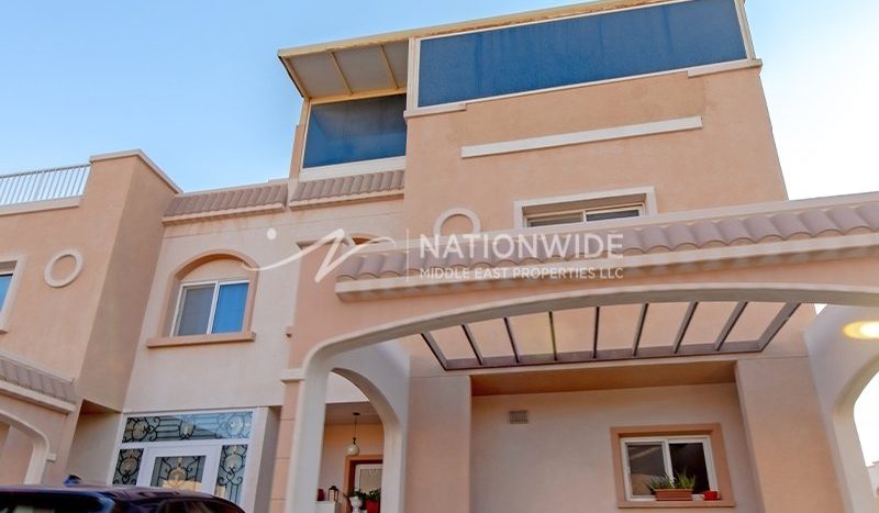 Villa in Abu Dhabi, UAE 3 bedrooms, 225.2m2
