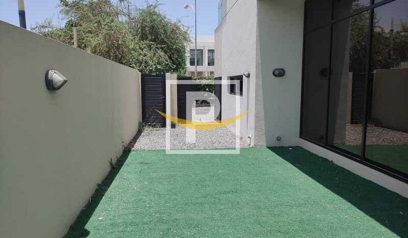 Villa in Dubai, UAE 3 bedrooms, 249.5m2