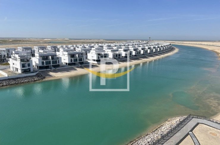 Квартира в Шарджа,    2 спальни, 148.6м2