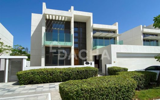 Вилла в Дубай,    5 спален, 831.7м2