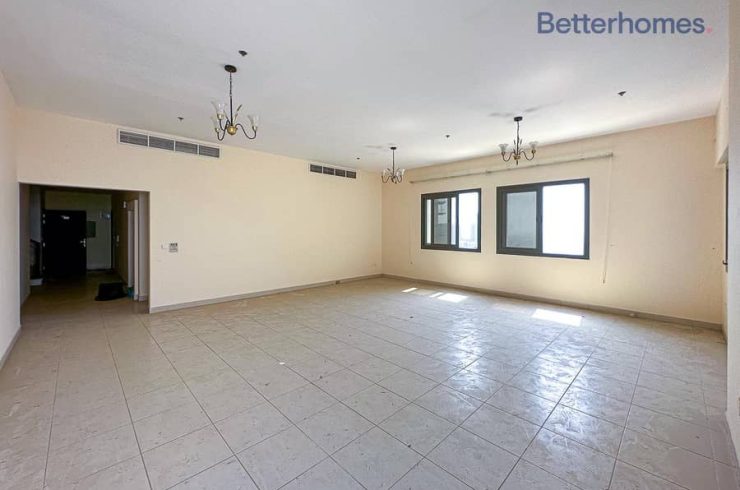 Квартира в Аль-Таавун, Шарджа,    3 спальни, 299.89м2