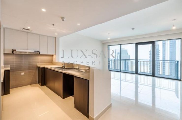 Квартира в Дубай,    3 спальни, 160.3м2