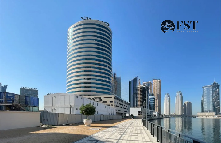 Rent Office in Business Bay, Dubai, UAE, 1209 sq. ft. | Foto 1