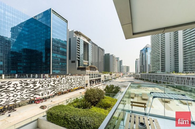 Квартира в Бизнес-Бэй, Дубай,    3 спальни, 132м2