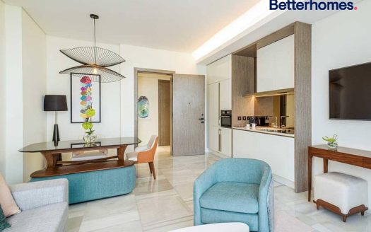 Hotel apartment in Palm Jumeirah, Dubai, UAE 1 bedroom, 87.98m2