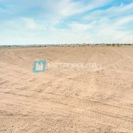 Buy Land plot in Al Shamkha, Abu Dhabi, UAE, 23831 sq. ft. | Foto 1