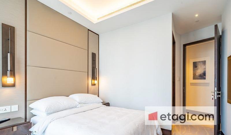 Apartment on Downtown Burj Dubai, 2 bedrooms, 143.3 m2 / per year