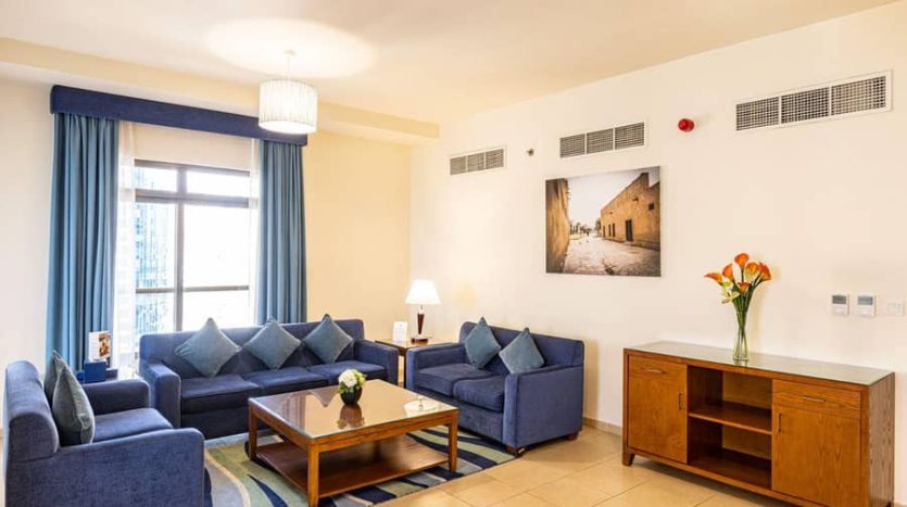 Apartment on Jumeirah Beach Residence, Dubai, 2 bedrooms, 127.00 m2 / per year