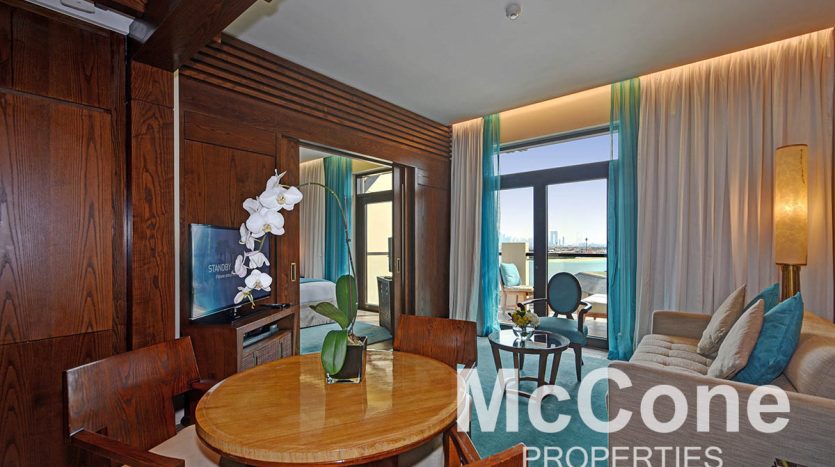 Apartment on Palm Jumeirah, Dubai, 1 bedroom, 74.97 m2 / per year
