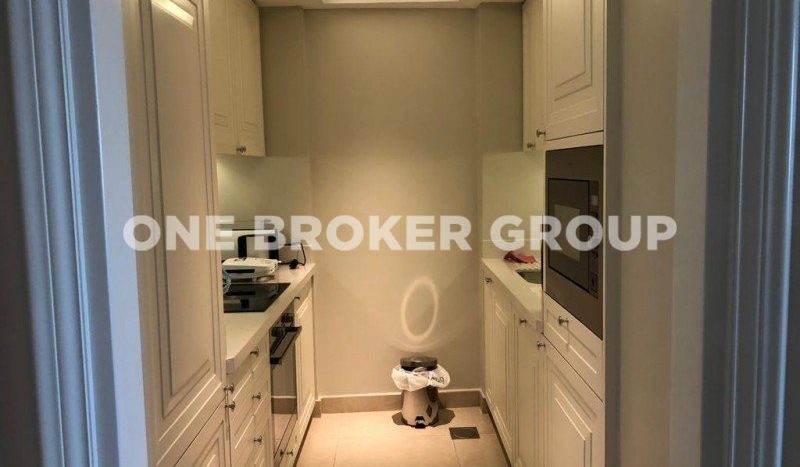 Apartment on Downtown Burj Dubai, 1 bedroom, 84.1 m2 / per year