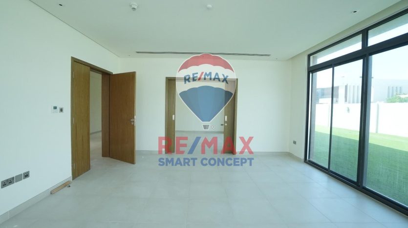 Villa on Yas Island, Abu-Dhabi, 5 bedrooms, 726 m2 / per year