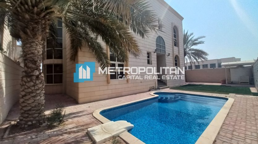 Villa on Khalifa City, Abu-Dhabi, 5 bedrooms, 665.8 m2 / per year