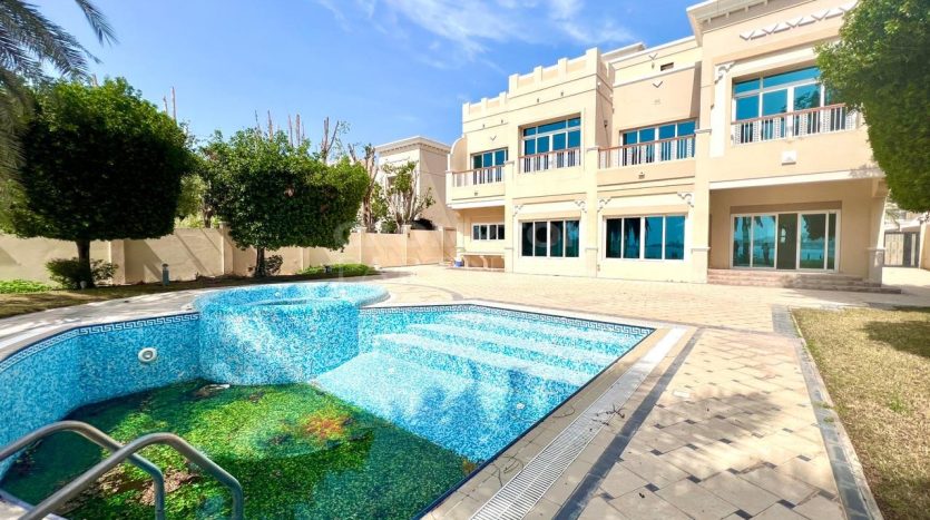 Вилла в Marina Village, Абу-Даби, 4 спальни, 558.8 м2 / в год