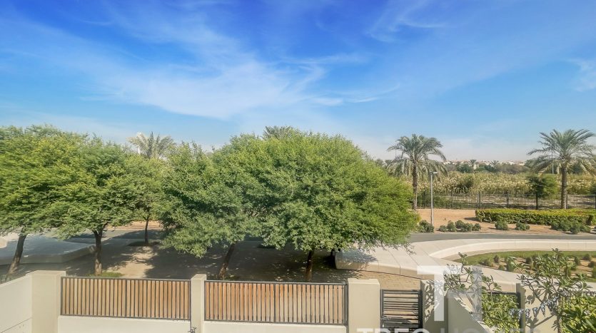 Townhouse on Town Square, Dubai, 4 bedrooms, 292 m2 / per year