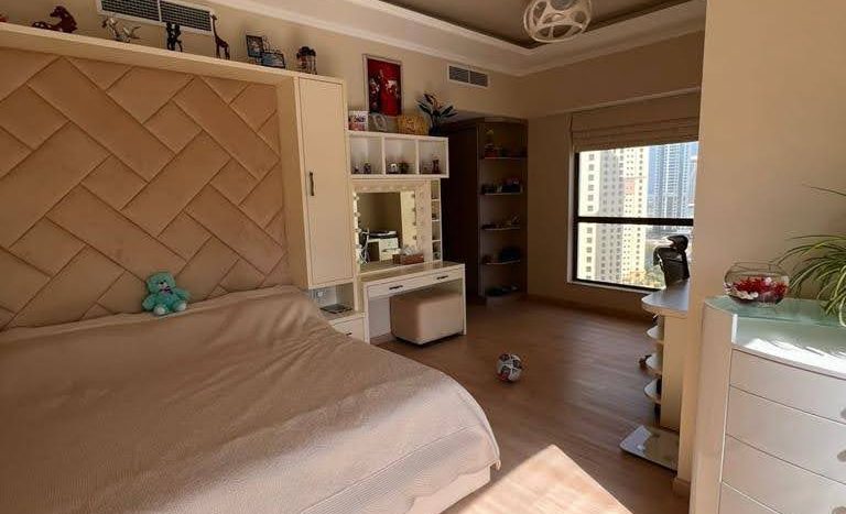 Квартира в Джумейра Бич Резиденс, Дубай, 2 спальни, 130 м2
