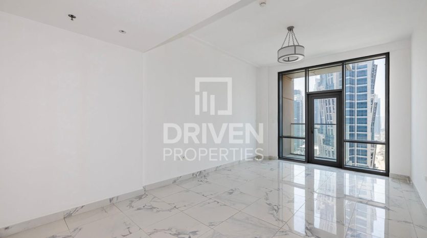Apartment on Business Bay, Dubai, 1 bedroom, 81 m2 / per year