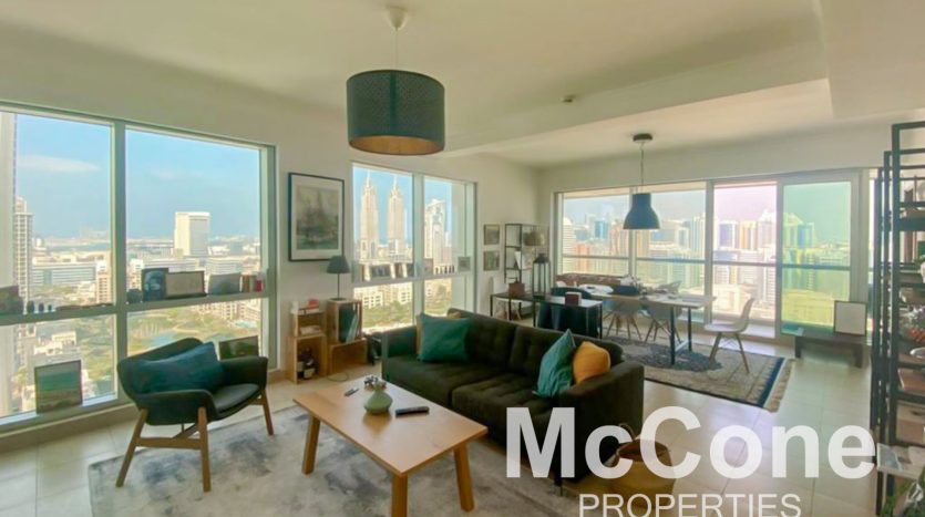 Квартира в The Views, Дубай, 2 спальни, 140.66 м2 / в год