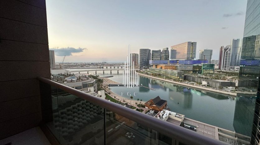 Квартира в Tourist Club Area, Абу-Даби, 3 спальни, 227.6 м2 / в год