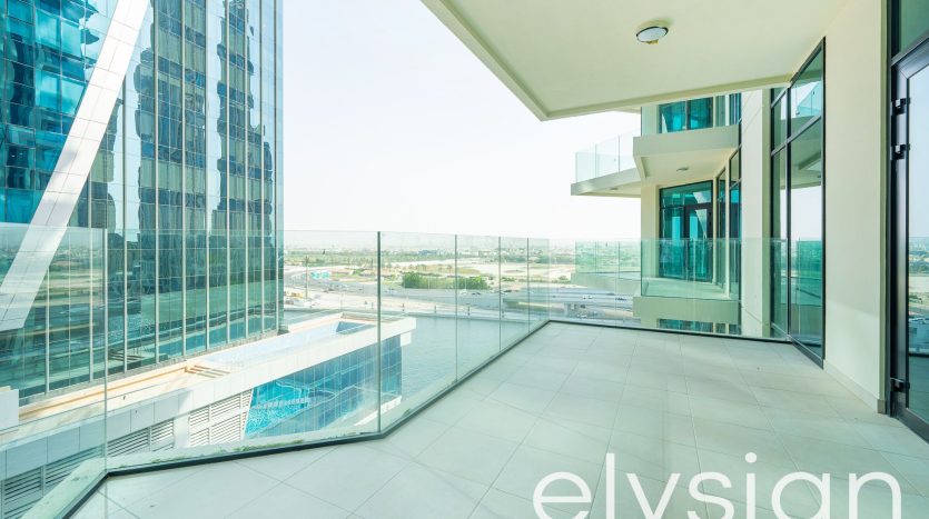 Apartment on Business Bay, Dubai, 2 bedrooms, 109 m2 / per year