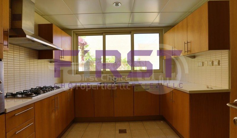 Villa on Al Raha Gardens, Abu-Dhabi, 5 bedrooms, 481.2 m2  | Foto 5