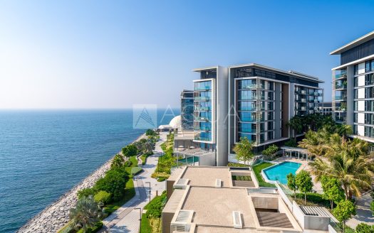 Apartment on Bluewaters, Dubai, 4 bedrooms, 228.4 m2 / per year