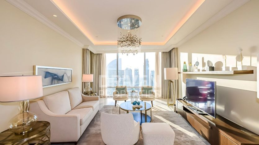 Apartment on Downtown Burj Dubai, 4 bedrooms, 254 m2 / per year