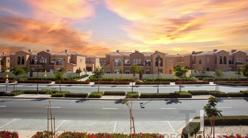 Вилла в Dubai Land, 3 спальни, 204 м2 / в год