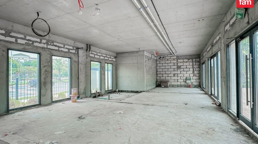 Shop on Motor City, Dubai, 2248.2 m2 / per year