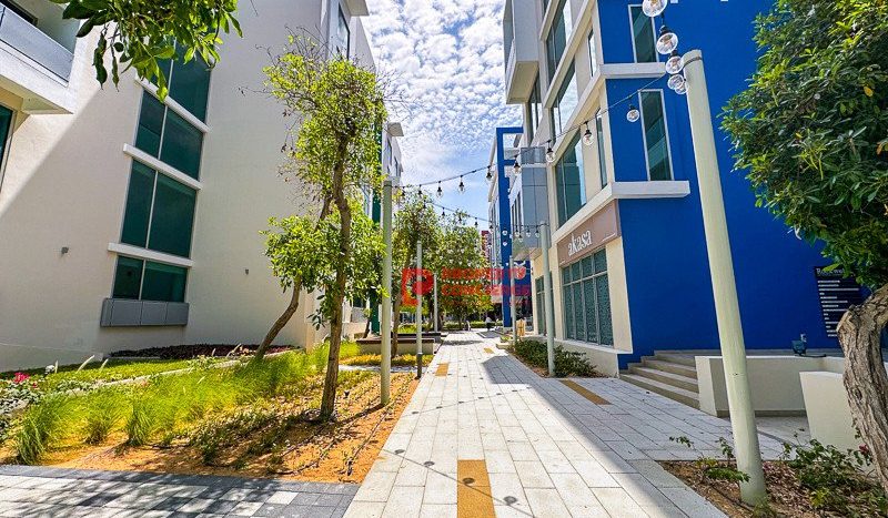 Office on Dubai Media City, Dubai, 462 m2 / per month