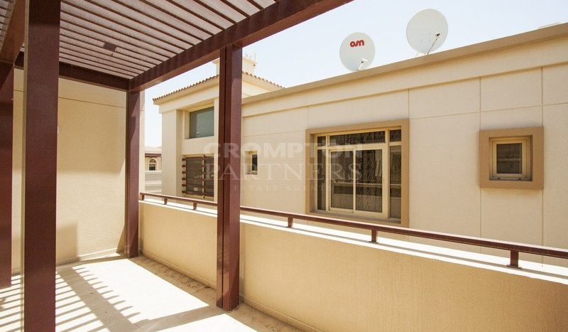 Вилла в Al Raha Golf Gardens, Абу-Даби, 5 спален, 407 м2 / в год