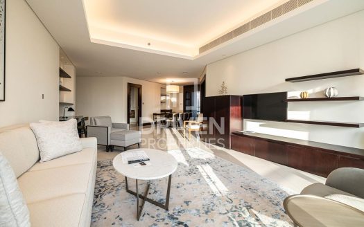 Apartment on Downtown Burj Dubai, 2 bedrooms, 161 m2 / per year