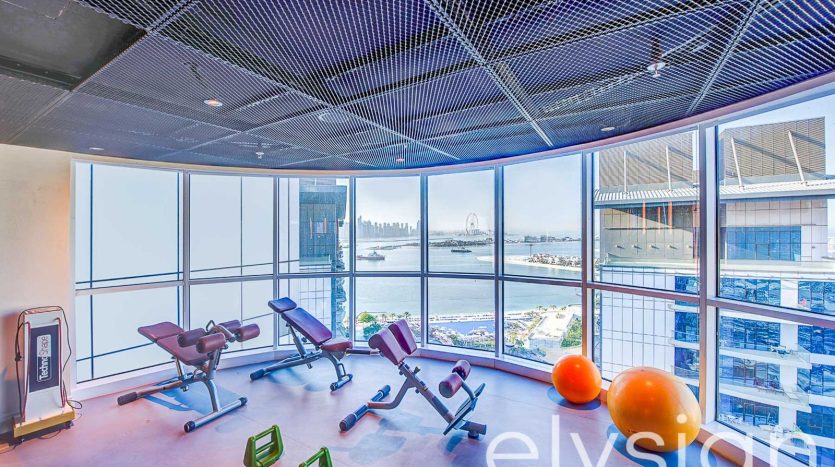 Apartment on Palm Jumeirah, Dubai, 32 m2 / per year